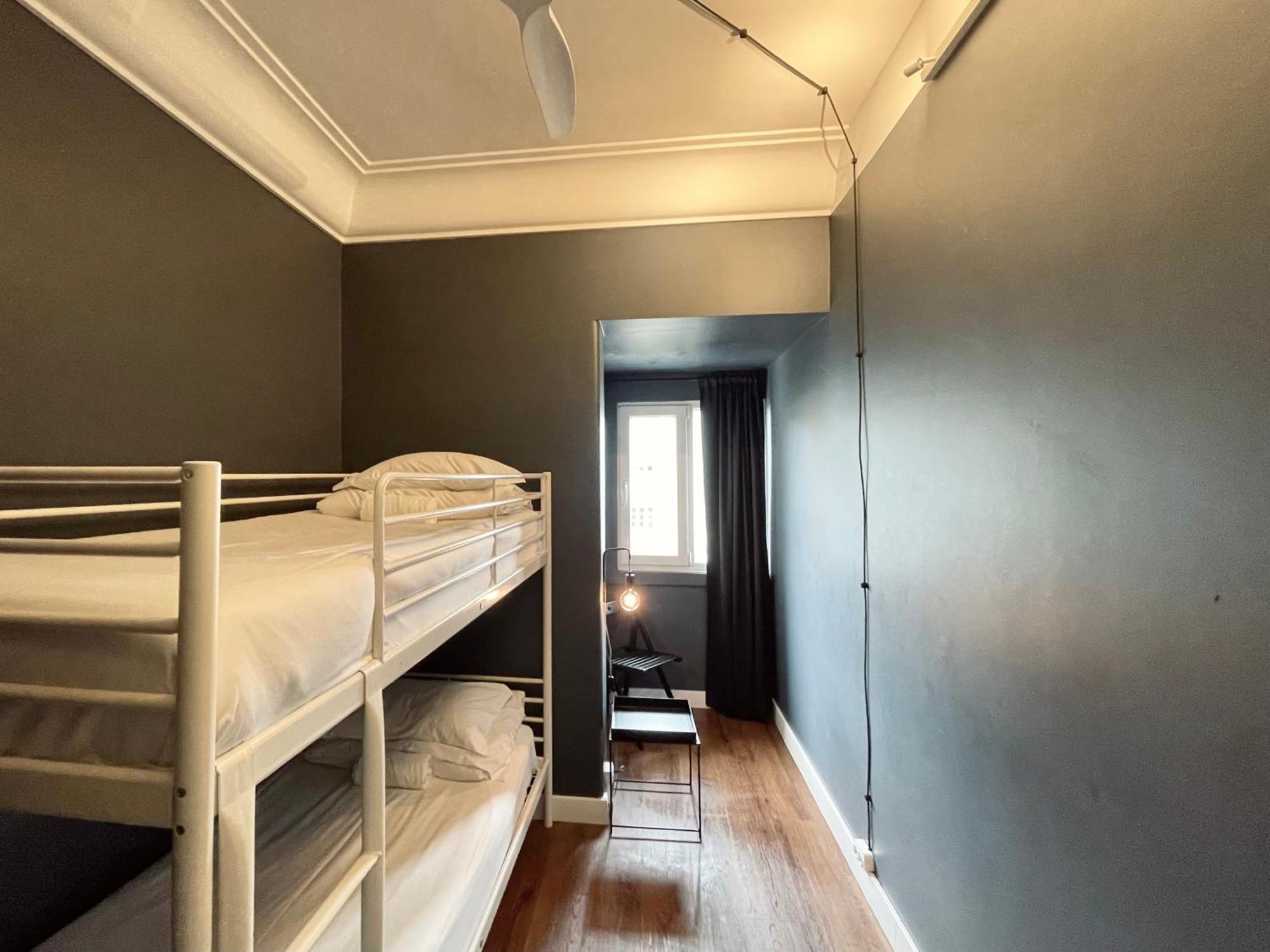 Zweibettzimmer mit Gemeinschaftsbad